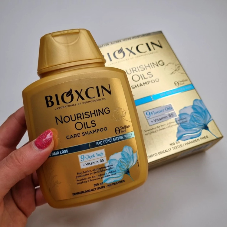 َشامپو ضد ریزش و مغذی بیوکسین بدون سولفات مناسب موهای خشک و آسیب دیده BIOXCIN حجم 300 میل